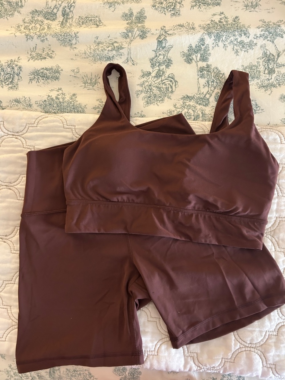 BROWN SET